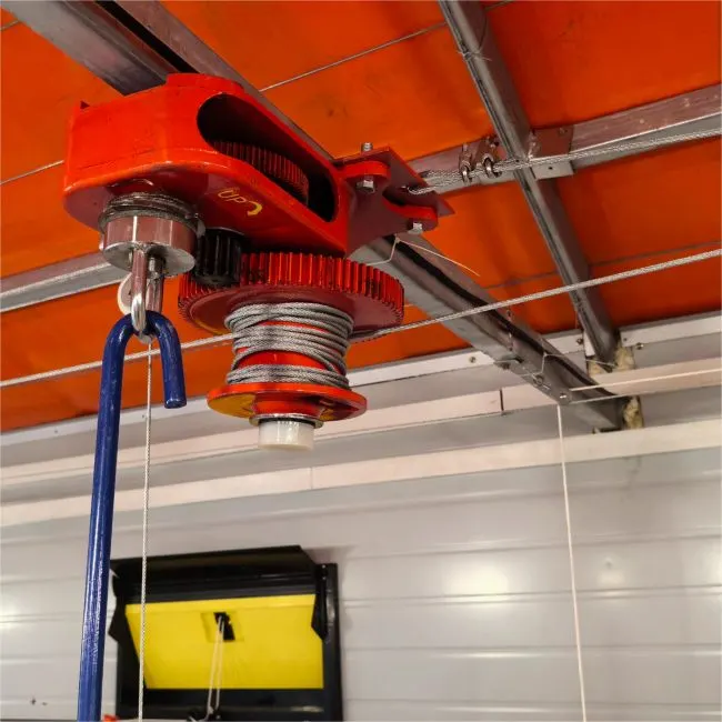 Floor Rearing System detail photo